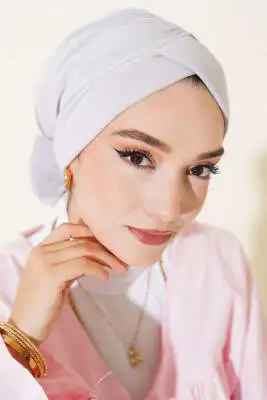Fiyonk Detaylı Bone Gri 