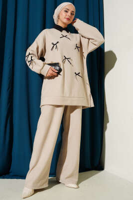 Fiyonk Detaylı Kaşe İkili Takım Bej - NESSİA