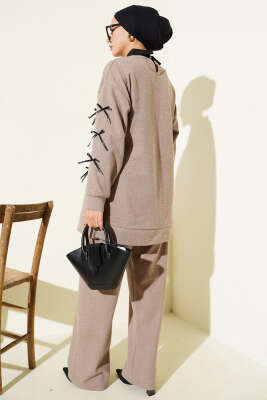 Fiyonk Detaylı Kaşe İkili Takım Vizon - İkili Takım