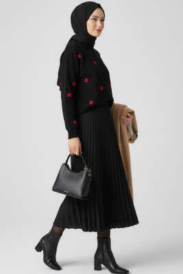 Fiyonk İşlemeli Triko Kazak Siyah - Yılın Fırsatı