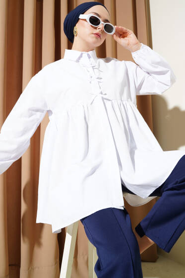 Fiyonk Süslemeli Büzgülü Gömlek Beyaz - Gömlek