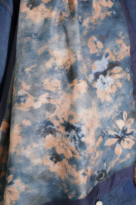 Floral Batik Desen Şal Lacivert - Başörtüsü