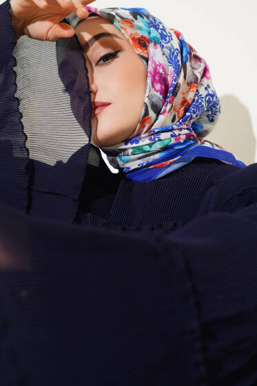 Flowers Desen Eşarp Saks - Başörtüsü
