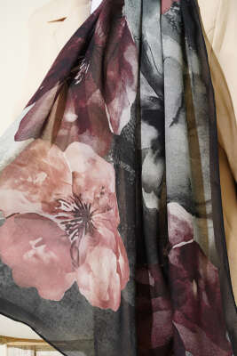 Flowers Desen Rami Şal Siyah - Başörtüsü