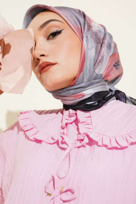 Flowers Desen Soft Eşarp Siyah 