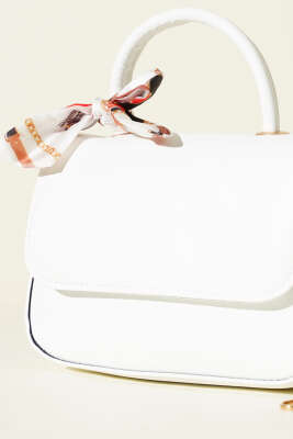 Fular Detaylı Kulplu Kol Çanta Beyaz - Kol Çantası