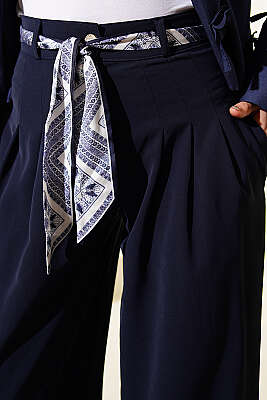 Fular Kuşaklı Geniş Paça Pantolon Lacivert - Pantolon