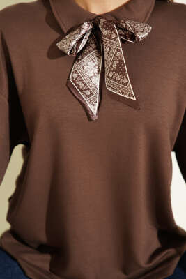 Fularlı Gömlek Yaka Loyşa Sweatshirt Kahve - Kadın Giyim Modelleri