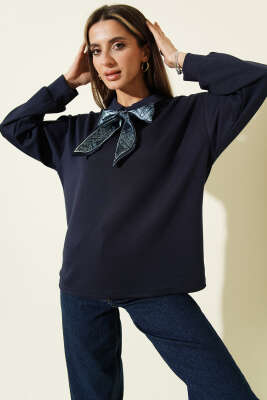 Fularlı Gömlek Yaka Loyşa Sweatshirt Lacivert - Kadın Giyim Modelleri