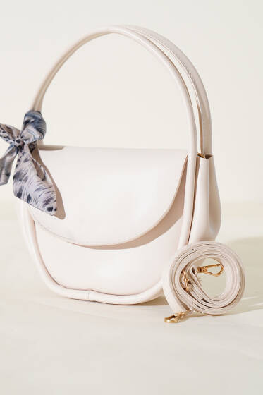 Fularlı Mıknatıslı Oval Çanta Krem - Kol Çantası