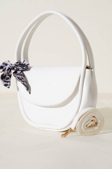 Fularlı Oval Kesim Çanta Beyaz - Kol Çantası