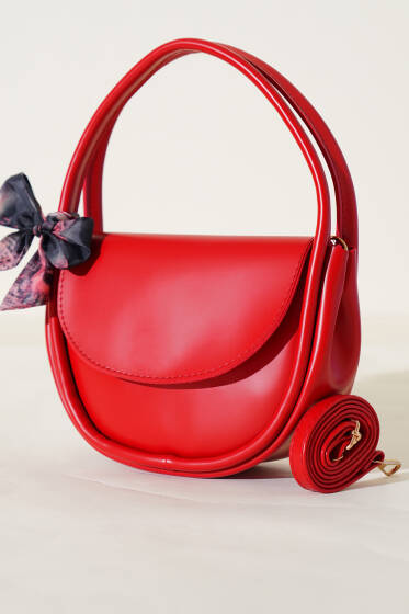 Fularlı Oval Kesim Çanta Kırmızı - Kol Çantası