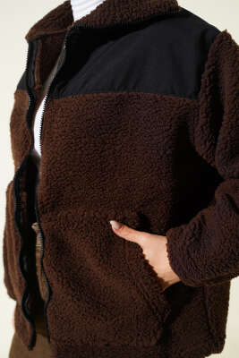 Garni Detaylı Fermuarlı Peluş Mont Kahve - Mont