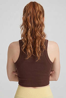 Geniş Biye Detaylı Crop Kahve - Sporcu Sütyeni 