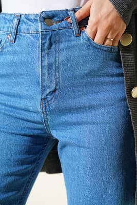 Geniş Paça Düğmeli Kot Pantolon Açık Mavi - Pantolon