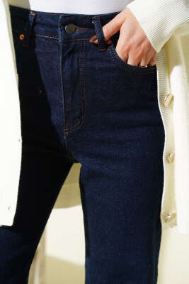 Geniş Paça Düğmeli Kot Pantolon Lacivert - Pantolon