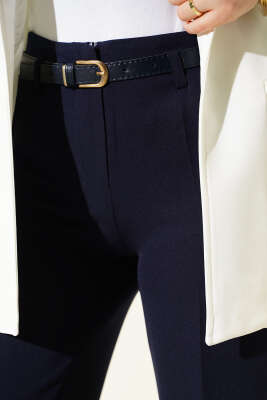 Geniş Paça Kemerli Kumaş Pantolon Lacivert - Pantolon