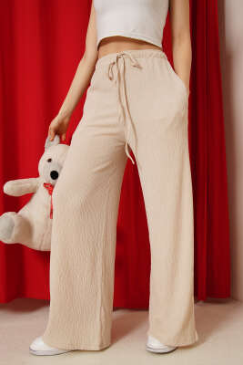 Geniş Paçalı Ağaç Kabuğu Pantolon Bej - Kadın Giyim Modelleri