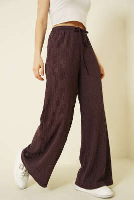 Geniş Paçalı Ağaç Kabuğu Pantolon Mürdüm - Kadın Giyim Modelleri