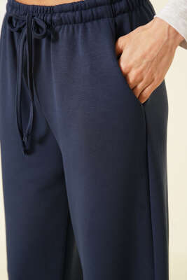 Geniş Paçalı Cepli Loyşa Pantolon Lacivert - Kadın Giyim Modelleri