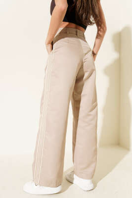 Geniş Paçalı Yan Şeritli Pantolon Bej - Kadın Giyim Modelleri