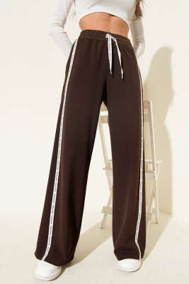 Geniş Paçalı Yanı Şeritli Pantolon Kahve - Kadın Giyim Modelleri