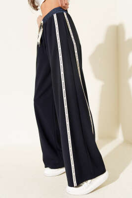 Geniş Paçalı Yanı Şeritli Pantolon Lacivert - QUZU