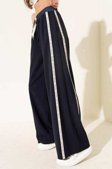 Geniş Paçalı Yanı Şeritli Pantolon Lacivert - Kadın Giyim Modelleri