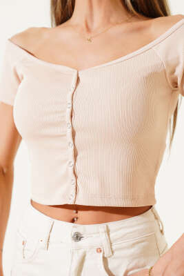 Geniş Yaka Çıtçıt Düğmeli Bluz Bej - Bluz