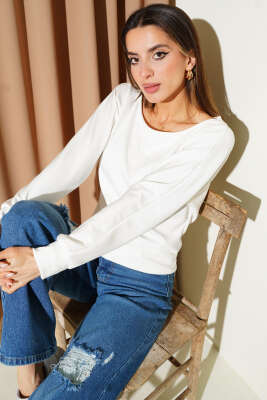 Geniş Yaka Loyşa Bluz Ekru - Kadın Giyim Modelleri