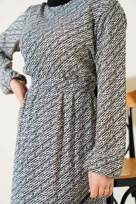 Geometrik Desen Bel Lastikli Bürümcük Elbise Siyah - Tesettür Elbise