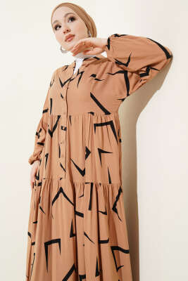 Geometrik Desenli Katlı Elbise Latte - Elbise