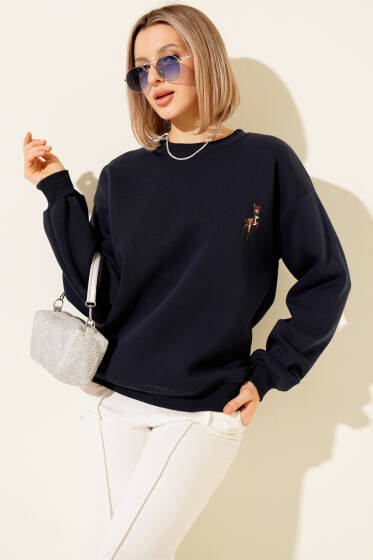 Geyik Nakışlı Sweatshirt Lacivert - Kadın Giyim Modelleri