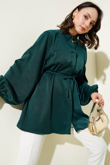 Gizli Düğmeli Balon Kol Saten Gömlek Zümrüt - Gömlek