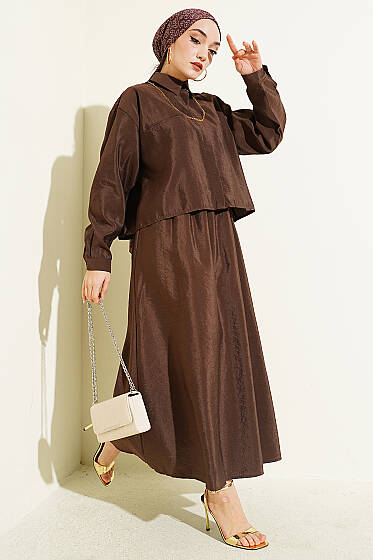 Gizli Düğmeli Bluzlu Etekli İkili Takım Kahve - İkili Takım