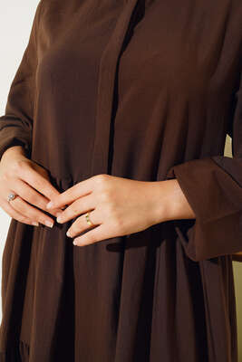 Gizli Düğmeli Kat Kat Düğmeli Elbise Kahve - Tesettür Elbise