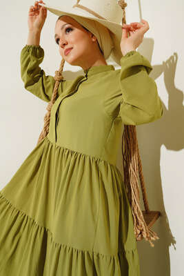 Gizli Düğmeli Kat Kat Düğmeli Elbise Yeşil - Tesettür Elbise