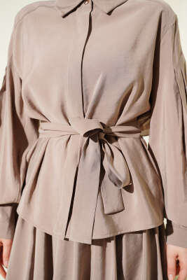 Gizli Düğmeli Kuşaklı Modal Etekli Takım Bej - İkili Takım