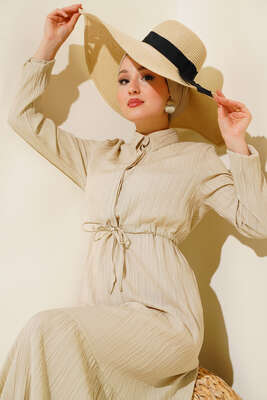 Gizli Yarım Düğmeli Elbise Bej - Tesettür Elbise