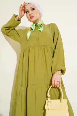 Gizli Yarım Düğmeli Kat Kat Elbise Yağ Yeşili - Tesettür Elbise