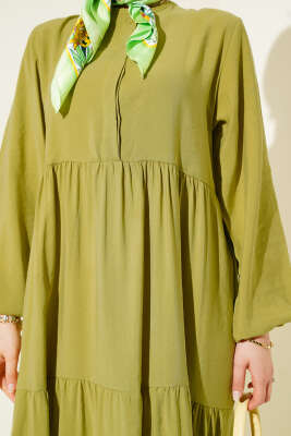 Gizli Yarım Düğmeli Kat Kat Elbise Yağ Yeşili - Tesettür Elbise