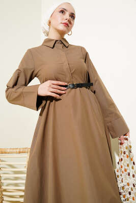 Gizli Yarım Düğmeli Kemerli Poplin Elbise Kahve - Tesettür Elbise