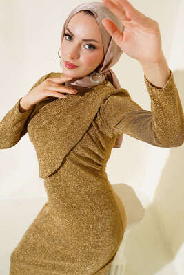 Göğsü Katlı Simli Elbise Gold - Thumbnail