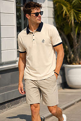 Göğüs Armalı Polo Yaka Erkek T-shirt Bej - HİT TİME