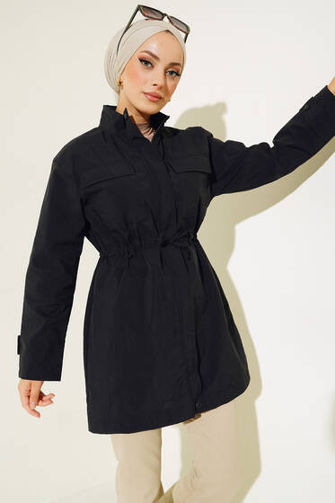 Göğüs Cepli Dik Yaka Yağmurluk Siyah - Yağmurluk