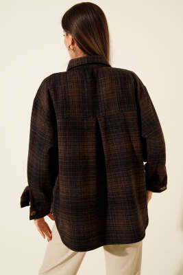 Göğüs Cepli Ekoseli Oduncu Gömlek Kahve - Kadın Giyim Modelleri