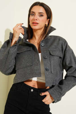 Göğüs Cepli Kısa Kaşe Ceket Füme - Kadın Giyim Modelleri