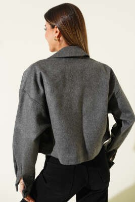 Göğüs Cepli Kısa Kaşe Ceket Füme - Kadın Giyim Modelleri