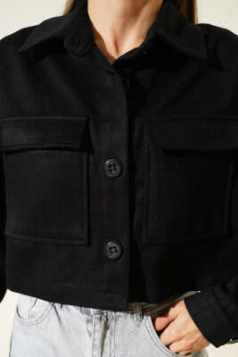 Göğüs Cepli Kısa Kaşe Ceket Siyah - Kadın Giyim Modelleri