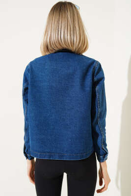 Göğüs Cepli Metal Düğmeli Kısa Kot Ceket Kot Mavisi - Kadın Giyim Modelleri